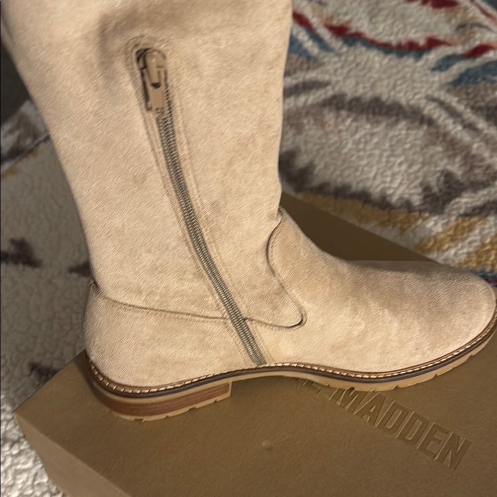 Steve Madden Cream Heeled Boots with Side Zipper